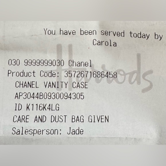 Chanel Black Quilted Vanity Case with Gold Hardware - Picture 15 of 16